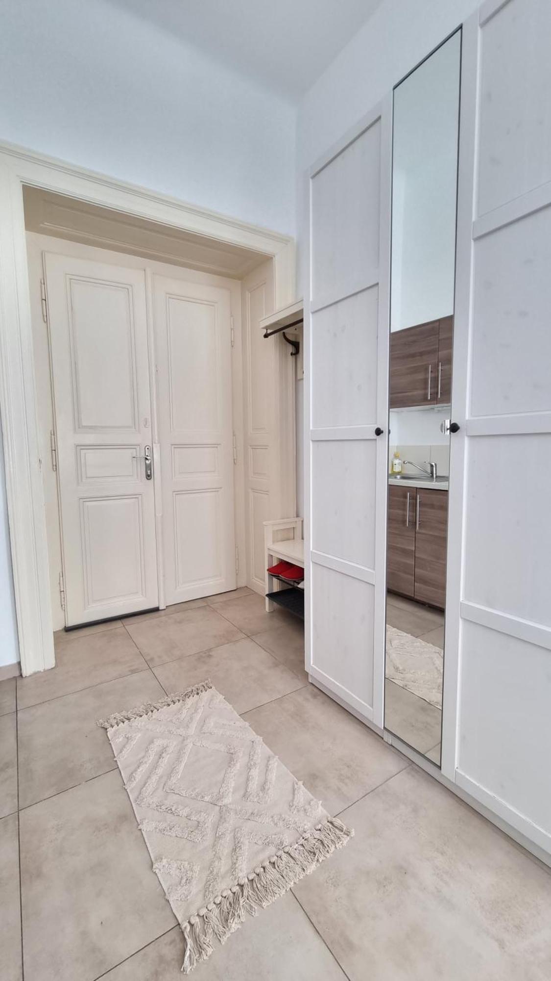 Finnem Rentals Tyrsova Praga Exterior foto